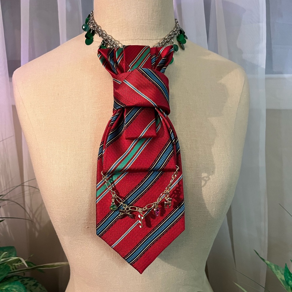 Red/Green Striped Holiday Necktie Necklace with Charms